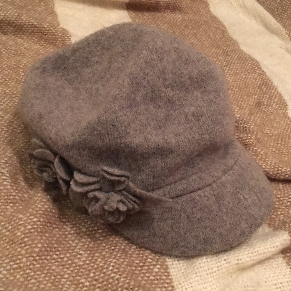 NWT Winter Fashion Hat